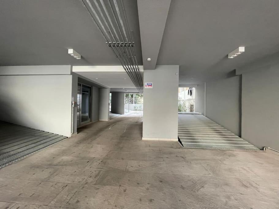 Luxury Maisonette With Shared Pool Apartment *