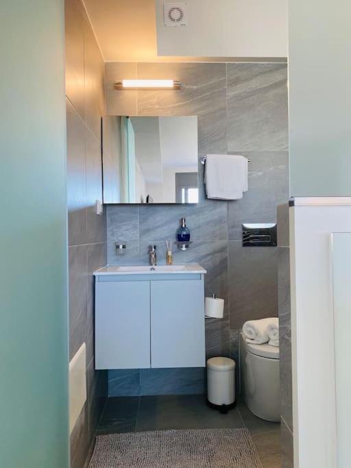Luxury Maisonette With Shared Pool Appartement Athene