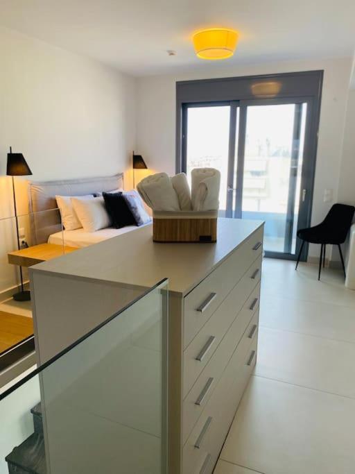 Luxury Maisonette With Shared Pool *